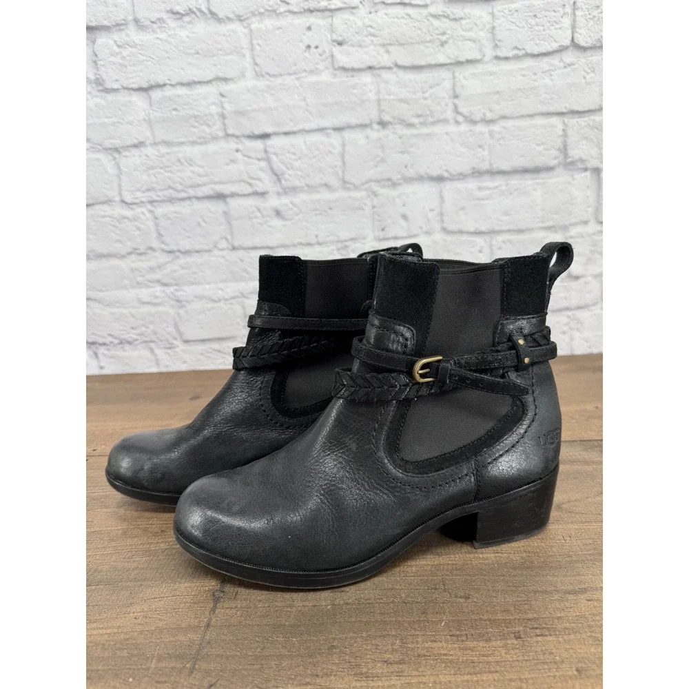 UGG Krewe Black Leather Shearling Ankle Boots 8 Braided Harness Moto Western